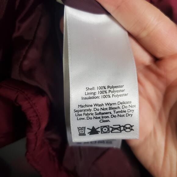 Eddie Bauer Women's XS Maroon Quilted Full Zip Up Vest Sleeveless Outerwear - Picture 6 of 11